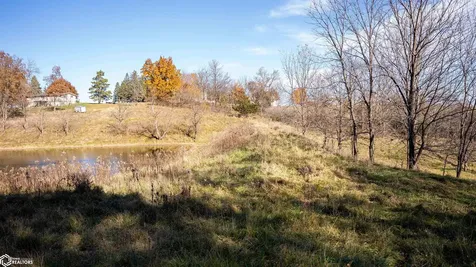 439 Delta Avenue Mechanicsville IA 52306