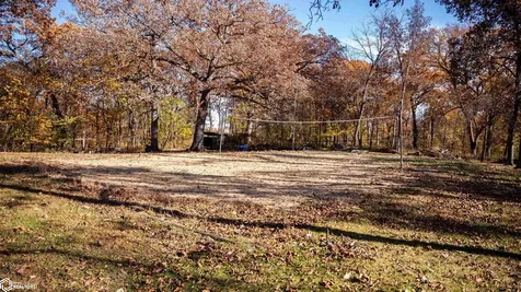 439 Delta Avenue Mechanicsville IA 52306
