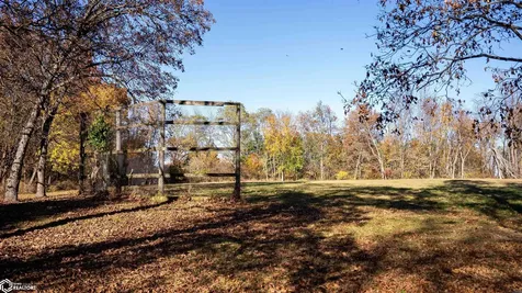 439 Delta Avenue Mechanicsville IA 52306