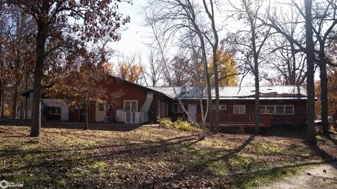 439 Delta Avenue Mechanicsville IA 52306