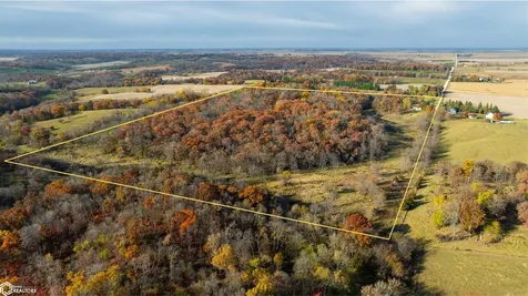 439 Delta Avenue Mechanicsville IA 52306