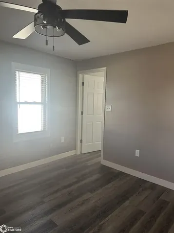 1316 Siloam Iowa Falls IA 50126