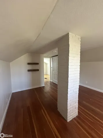1316 Siloam Iowa Falls IA 50126