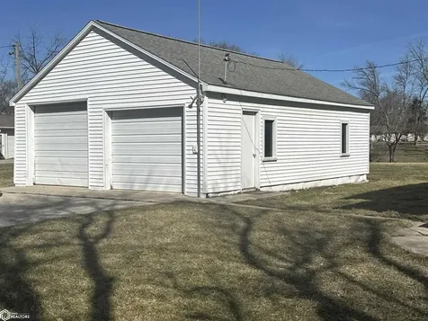 1316 Siloam Iowa Falls IA 50126