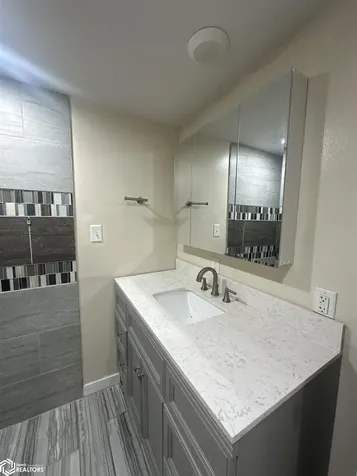 1316 Siloam Iowa Falls IA 50126