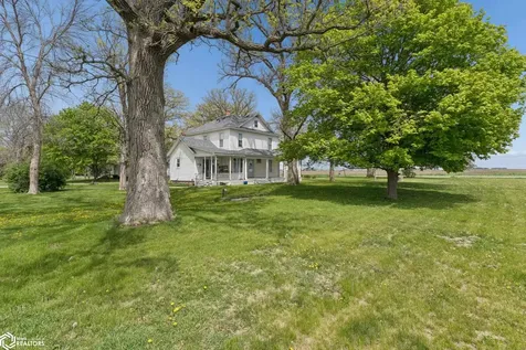 21530 Pheasant Avenue Mason City IA 50401