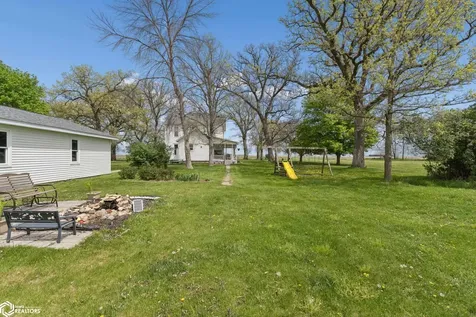 21530 Pheasant Avenue Mason City IA 50401