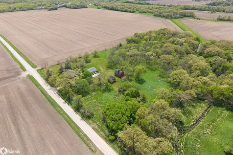 21530 Pheasant Avenue Mason City IA 50401