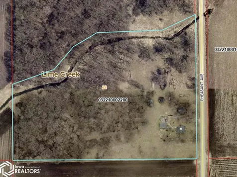 21530 Pheasant Avenue Mason City IA 50401