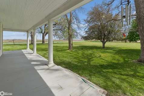 21530 Pheasant Avenue Mason City IA 50401