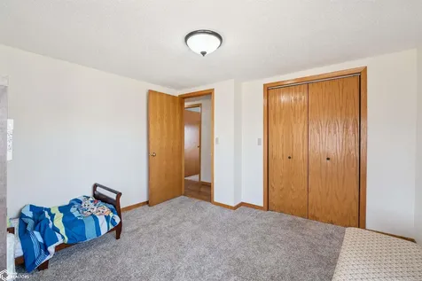120 Lakeview Drive Montezuma IA 50171