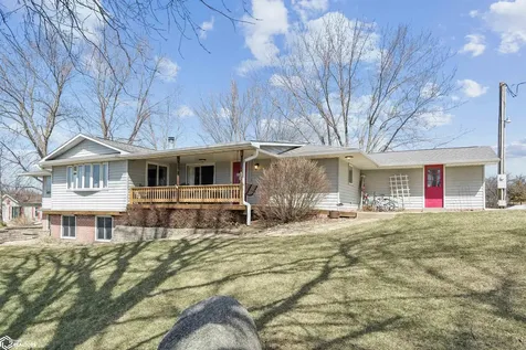 120 Lakeview Drive Montezuma IA 50171