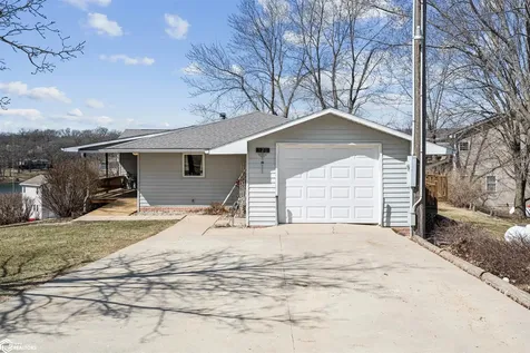120 Lakeview Drive Montezuma IA 50171