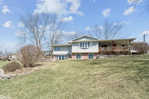 120 Lakeview Drive Montezuma IA 50171