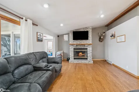 120 Lakeview Drive Montezuma IA 50171