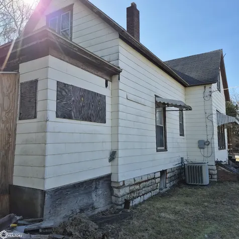 703 Center Ottumwa IA 52501