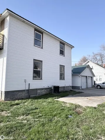 815 W 4th Street Ottumwa IA 52501