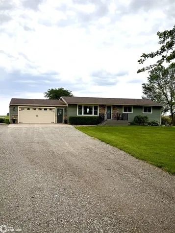 14303 Raven Avenue Mason City IA 50401