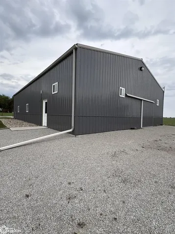 14303 Raven Avenue Mason City IA 50401