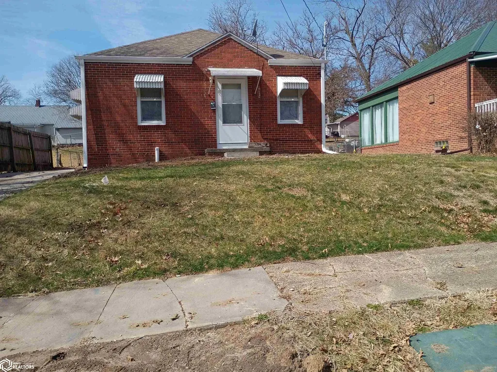 1223 N Fellows Street Ottumwa IA 52501