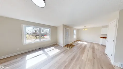 1105 W Adams Avenue Fairfield IA 52556