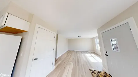 1105 W Adams Avenue Fairfield IA 52556