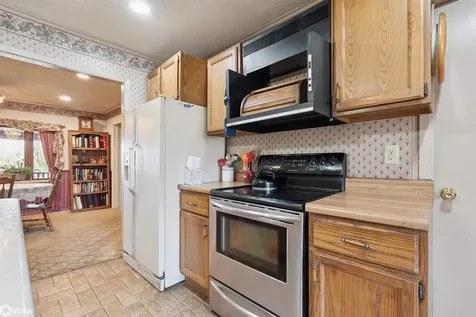 2745 Pickering Drive Marshalltown IA 50158