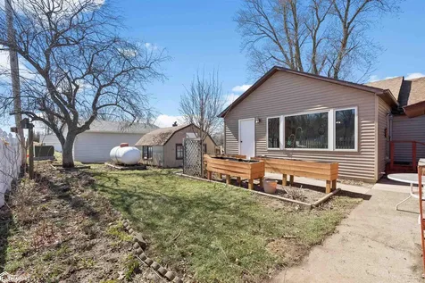 2745 Pickering Drive Marshalltown IA 50158