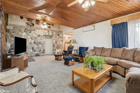 2745 Pickering Drive Marshalltown IA 50158