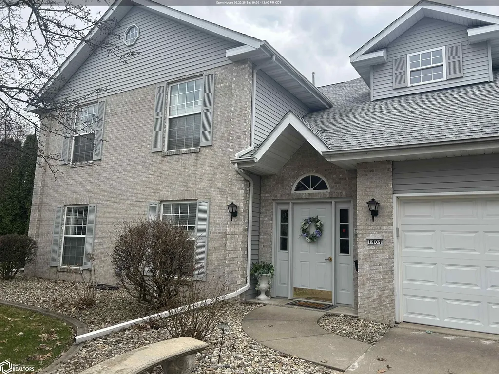 1404 Orchard Meadow Drive Burlington IA 52601