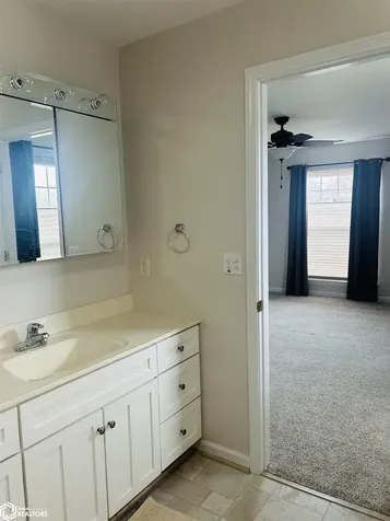 1404 Orchard Meadow Drive Burlington IA 52601