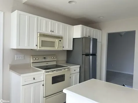 1404 Orchard Meadow Drive Burlington IA 52601