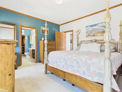 2461 Carbide Lane Keokuk IA 52632