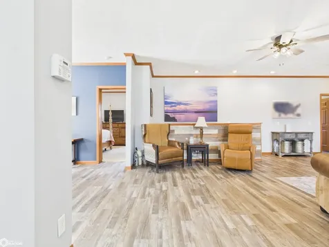2461 Carbide Lane Keokuk IA 52632