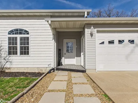 2461 Carbide Lane Keokuk IA 52632