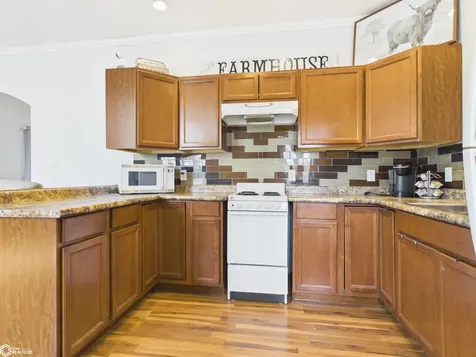 2461 Carbide Lane Keokuk IA 52632