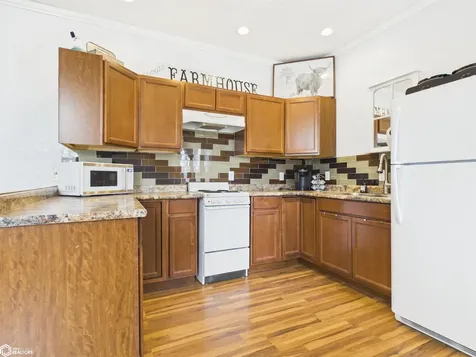 2461 Carbide Lane Keokuk IA 52632