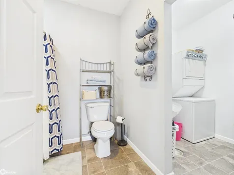 2461 Carbide Lane Keokuk IA 52632