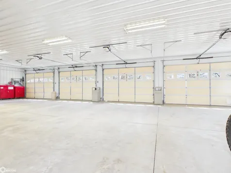 2461 Carbide Lane Keokuk IA 52632