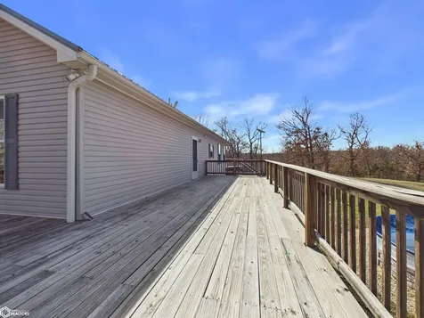 2461 Carbide Lane Keokuk IA 52632
