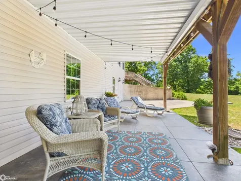2461 Carbide Lane Keokuk IA 52632