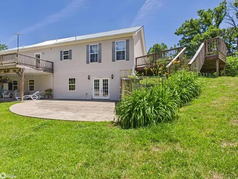2461 Carbide Lane Keokuk IA 52632