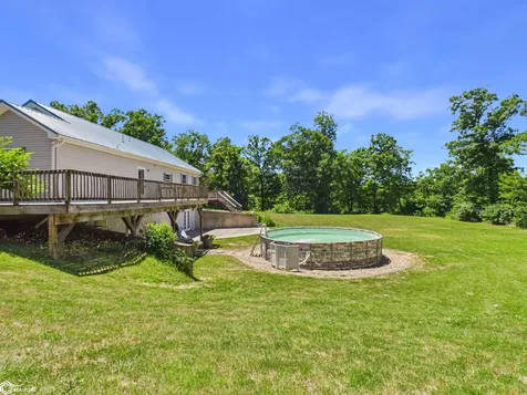 2461 Carbide Lane Keokuk IA 52632