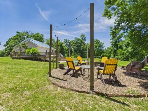 2461 Carbide Lane Keokuk IA 52632