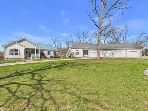 2461 Carbide Lane Keokuk IA 52632