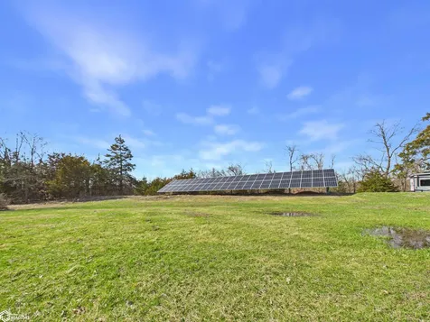 2461 Carbide Lane Keokuk IA 52632