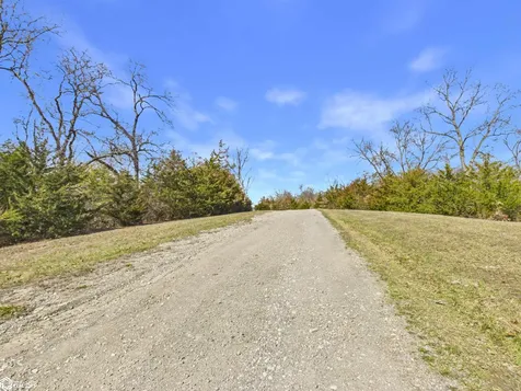 2461 Carbide Lane Keokuk IA 52632