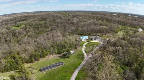 2461 Carbide Lane Keokuk IA 52632