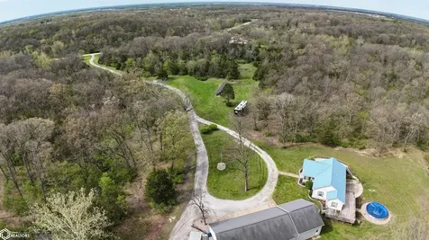 2461 Carbide Lane Keokuk IA 52632