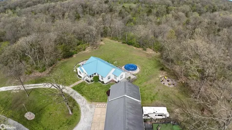 2461 Carbide Lane Keokuk IA 52632